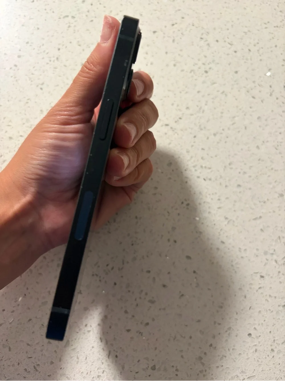 Apple iPhone 13 - Black